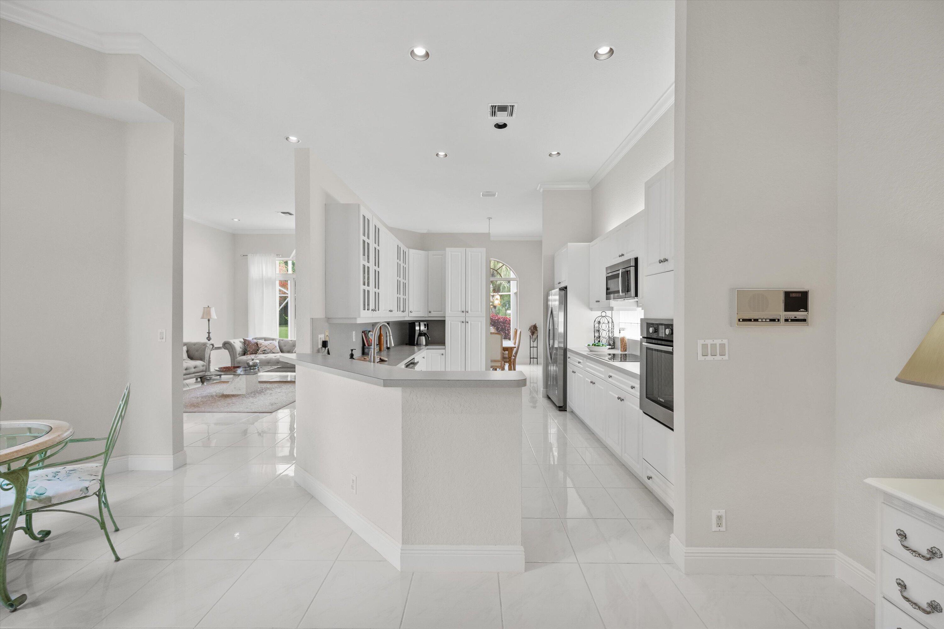 WYCLIFFE  / Greenbriar - Residential