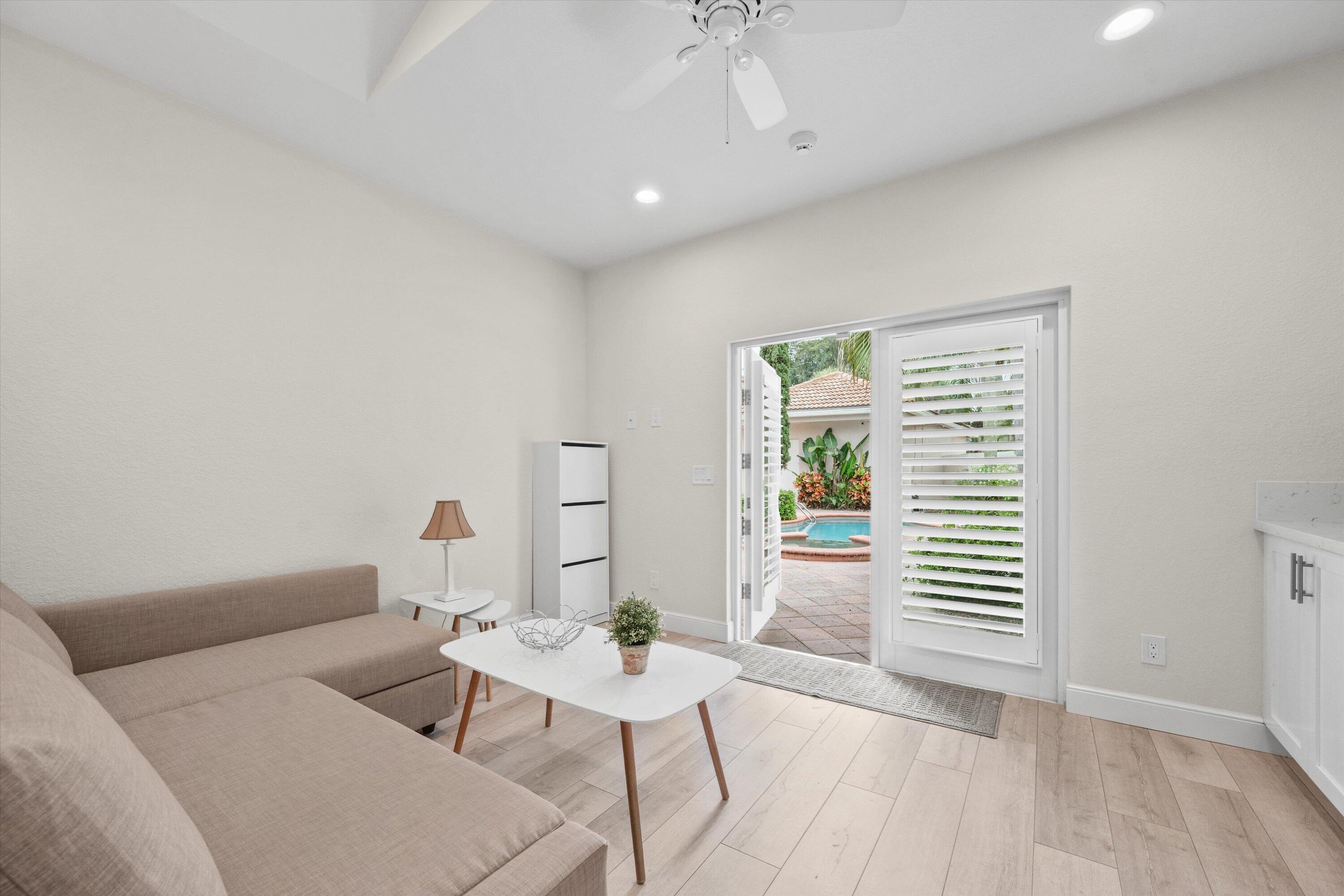 WYCLIFFE  / Greenbriar - Residential