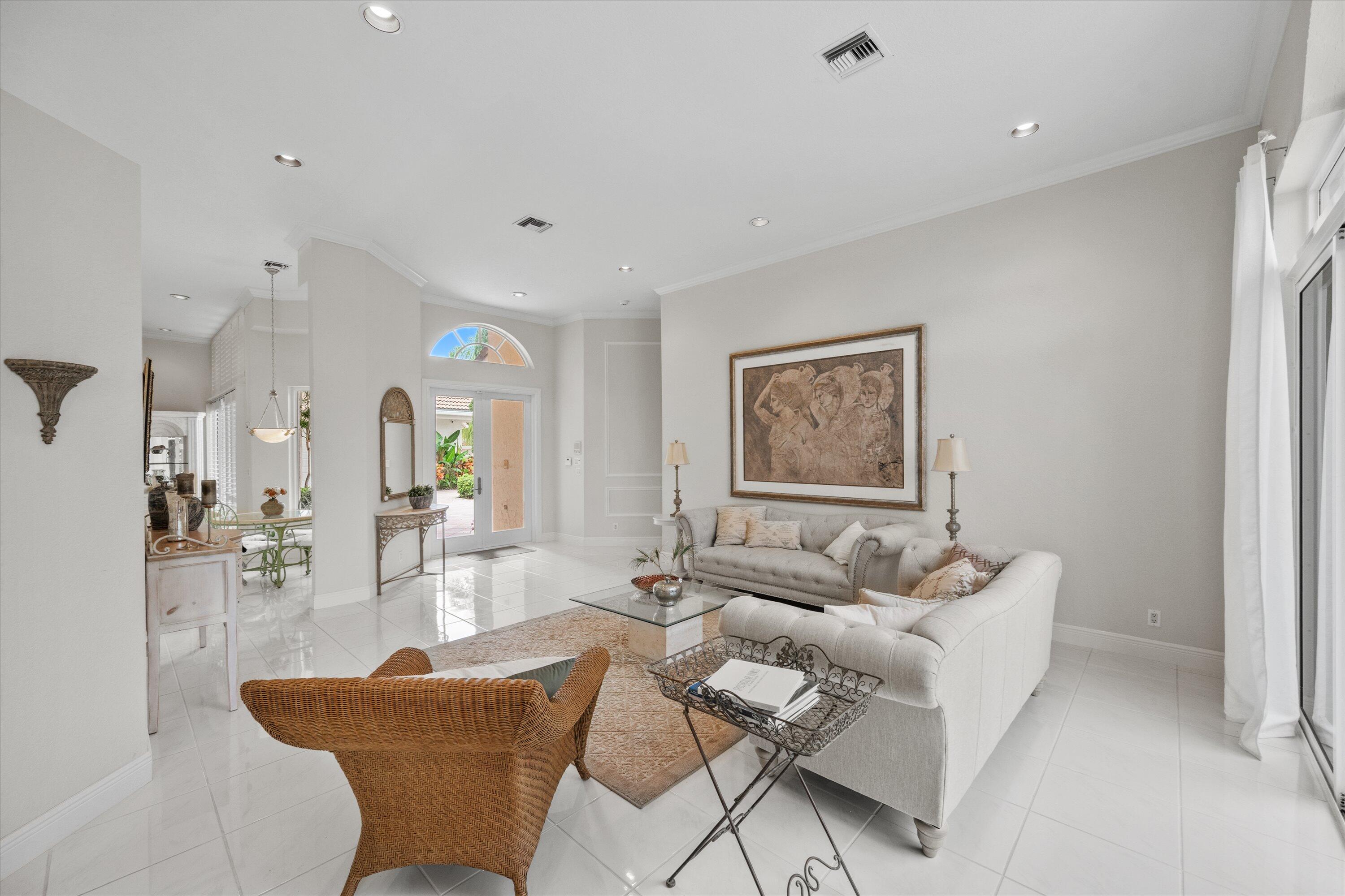 WYCLIFFE  / Greenbriar - Residential