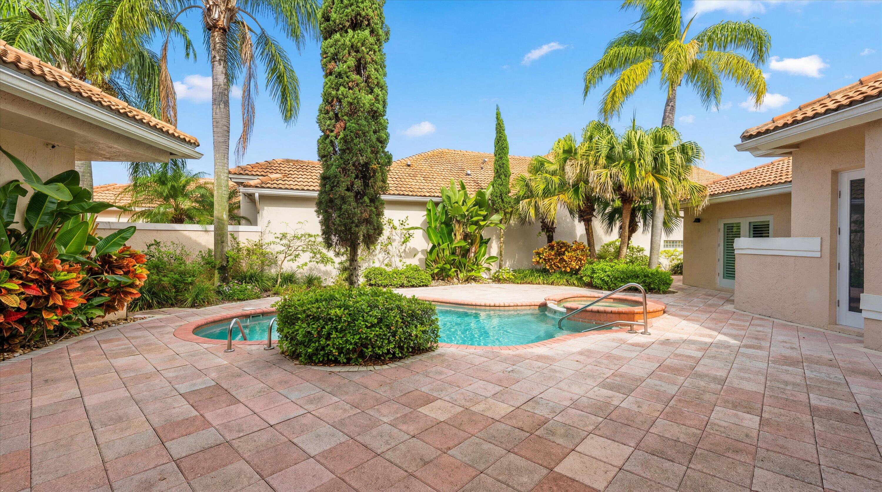 WYCLIFFE  / Greenbriar - Residential