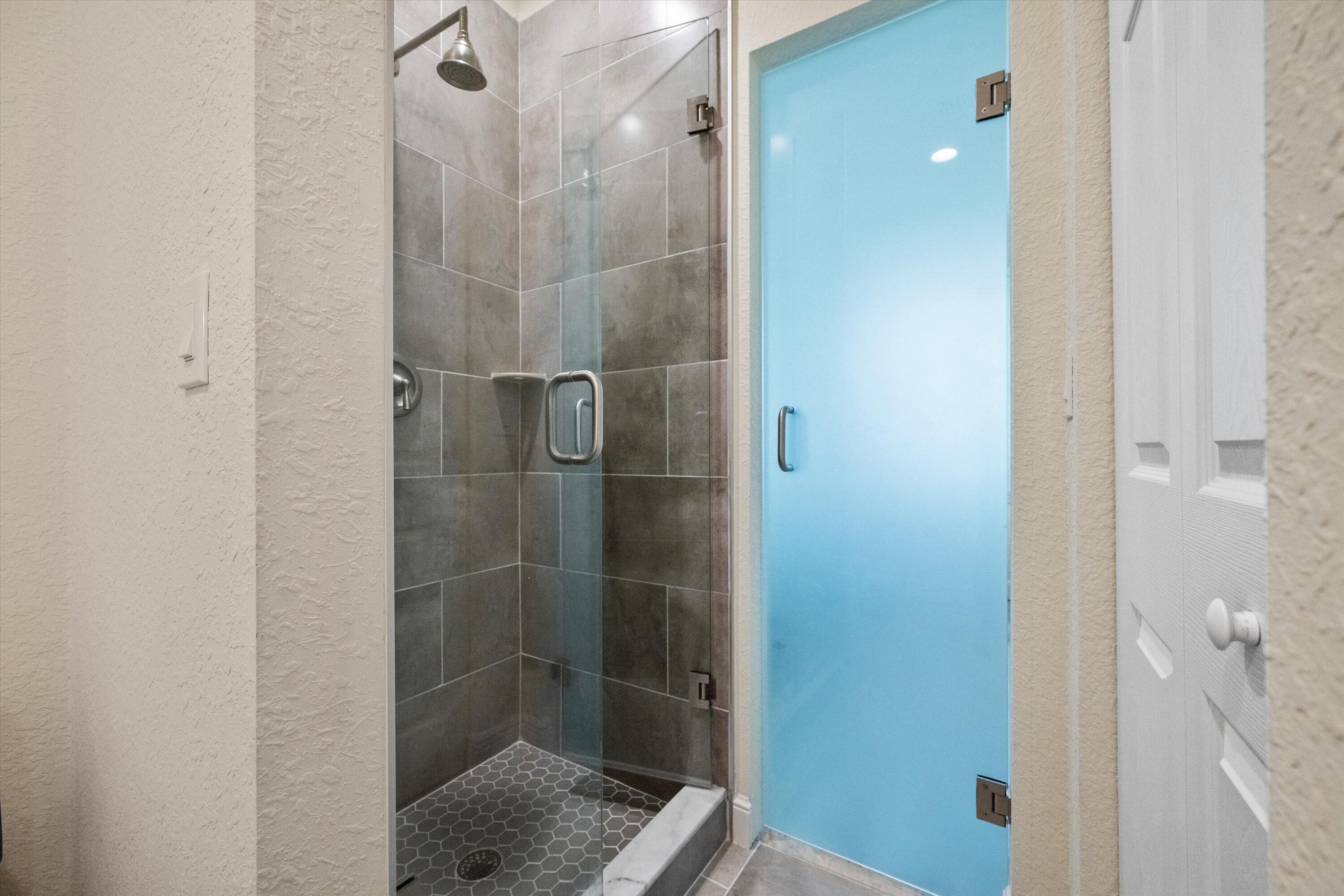 WYCLIFFE  / Greenbriar - Residential