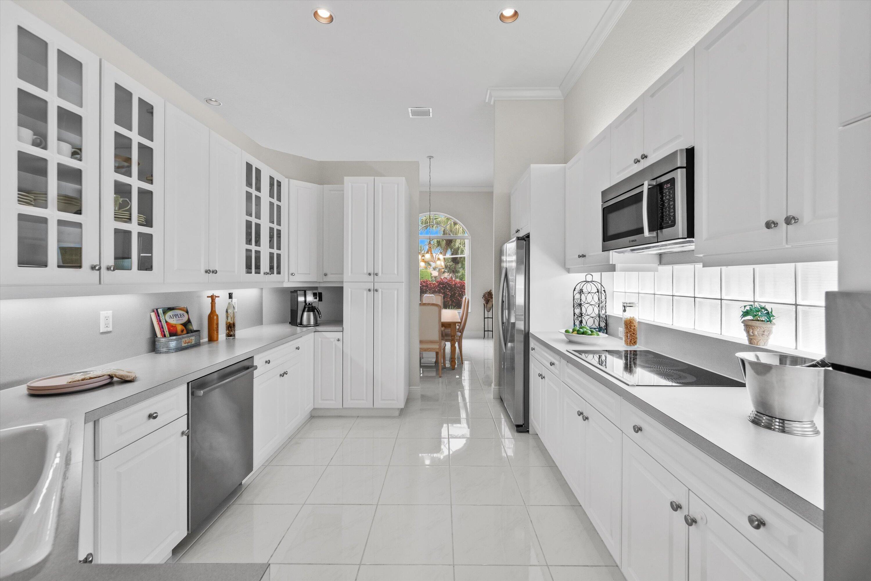 WYCLIFFE  / Greenbriar - Residential