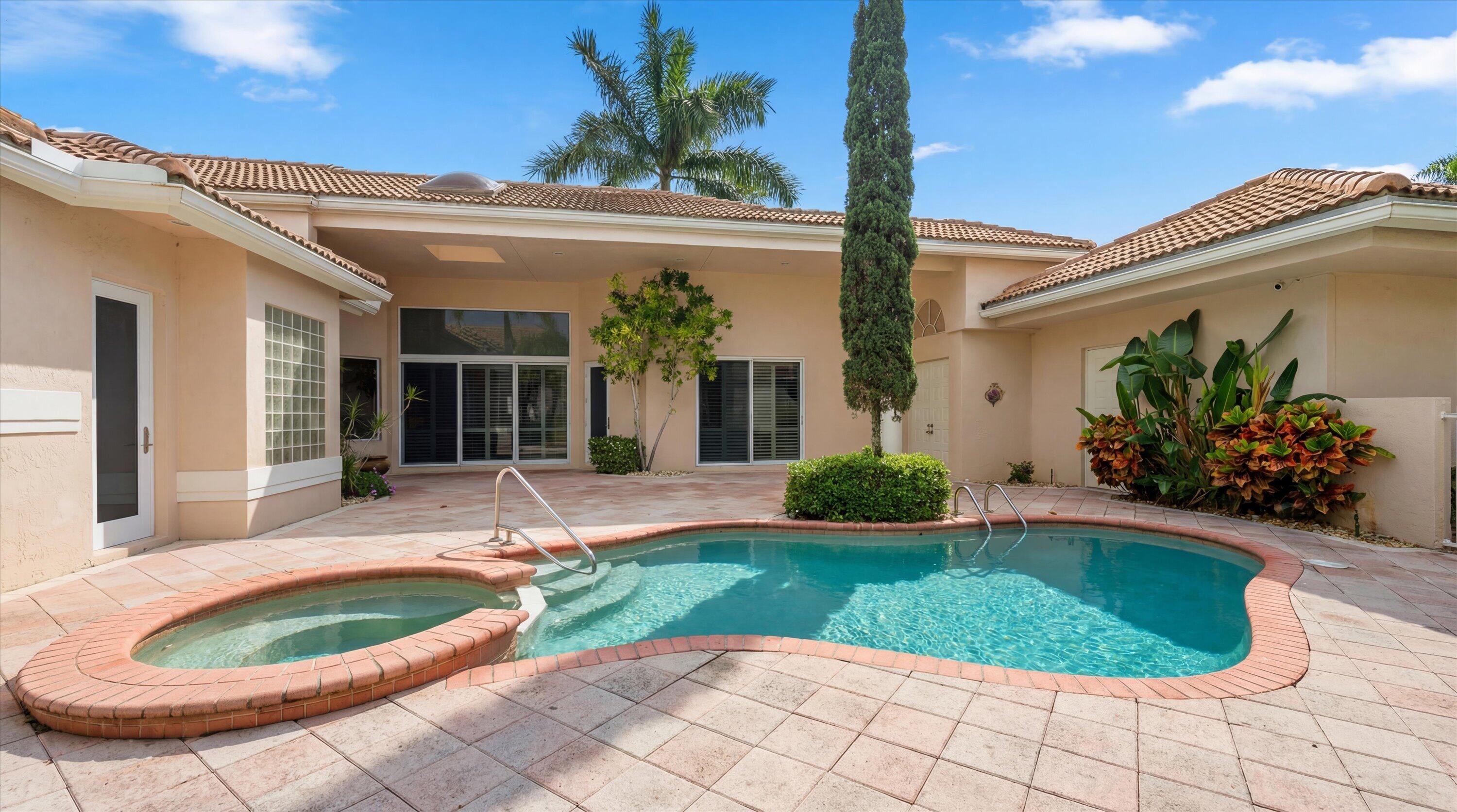 10802 Greenbriar Villa Drive