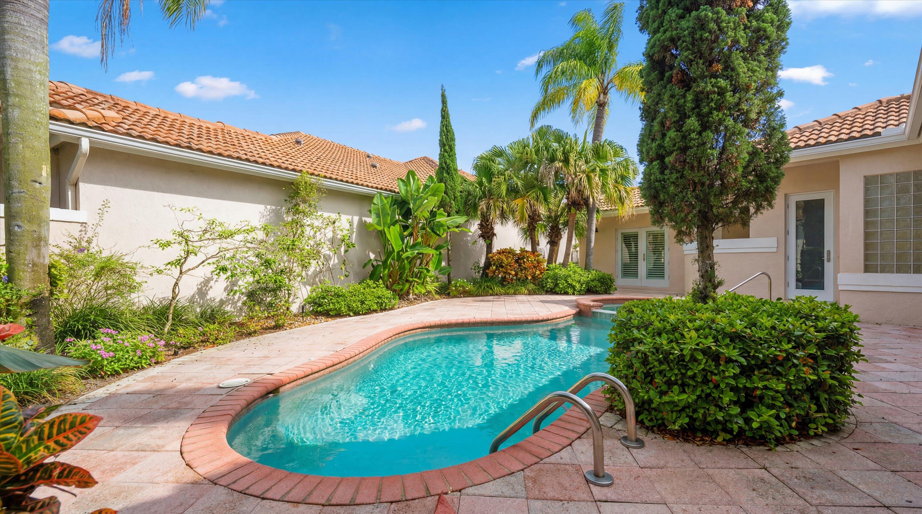 WYCLIFFE  / Greenbriar - Residential