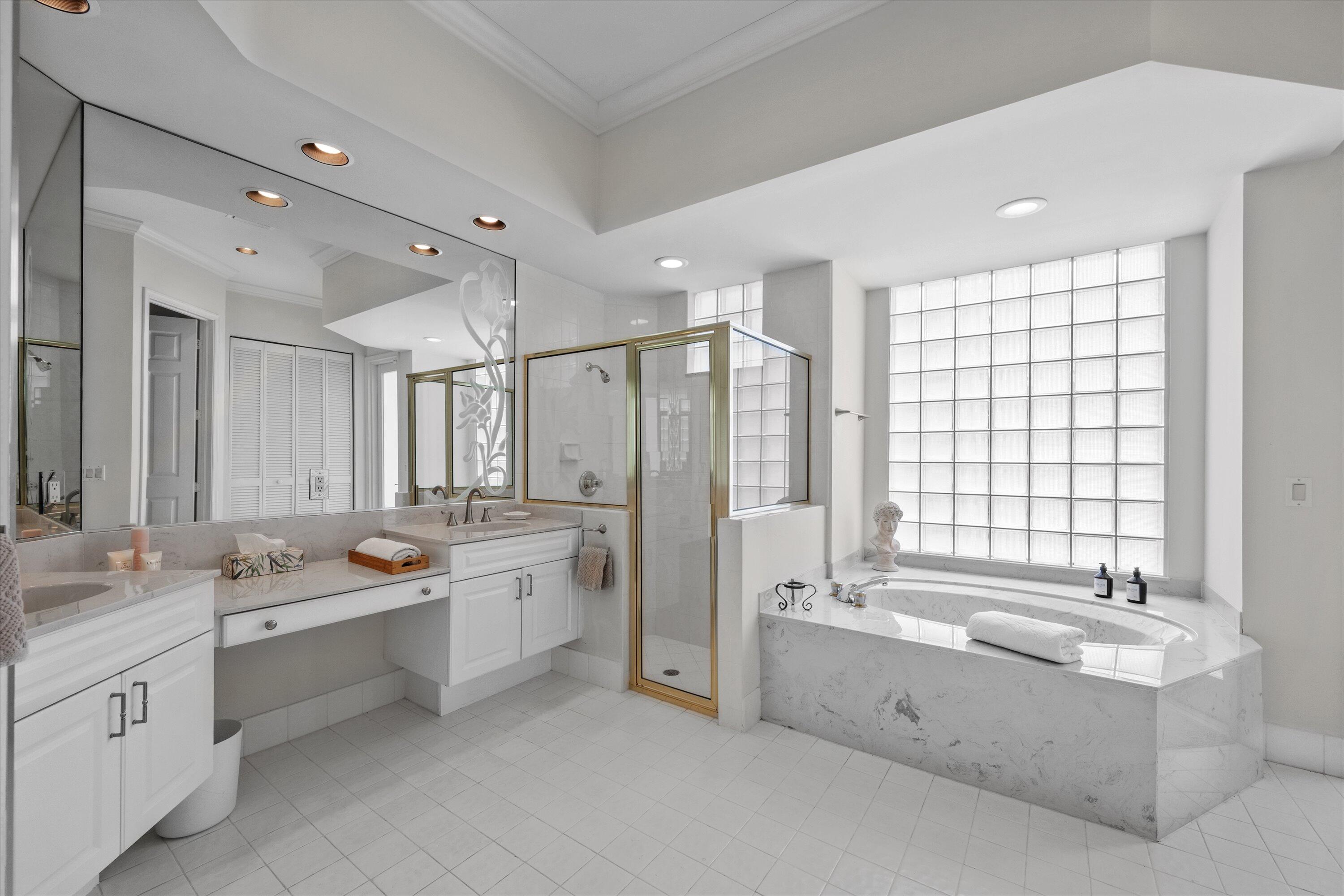 WYCLIFFE  / Greenbriar - Residential