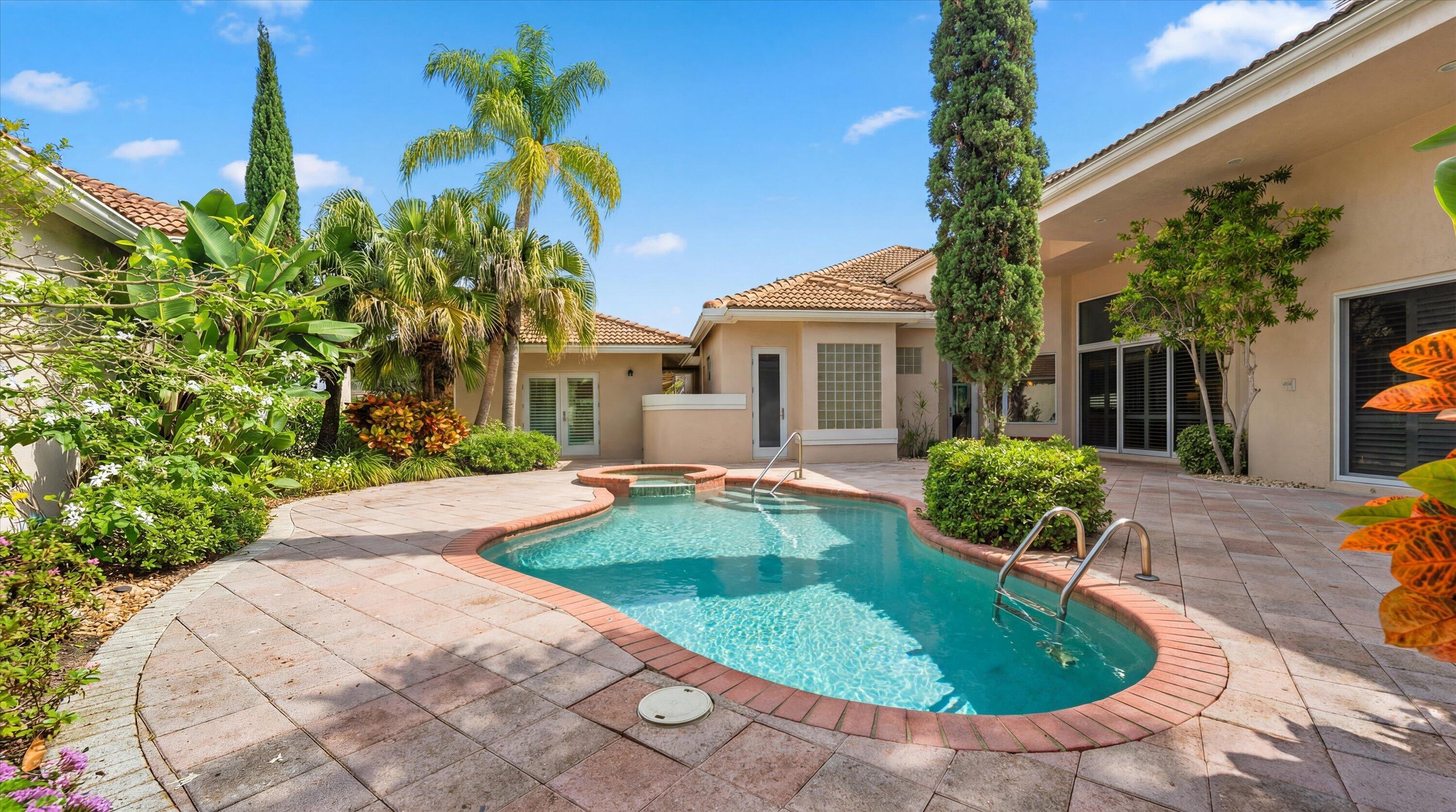 WYCLIFFE  / Greenbriar - Residential