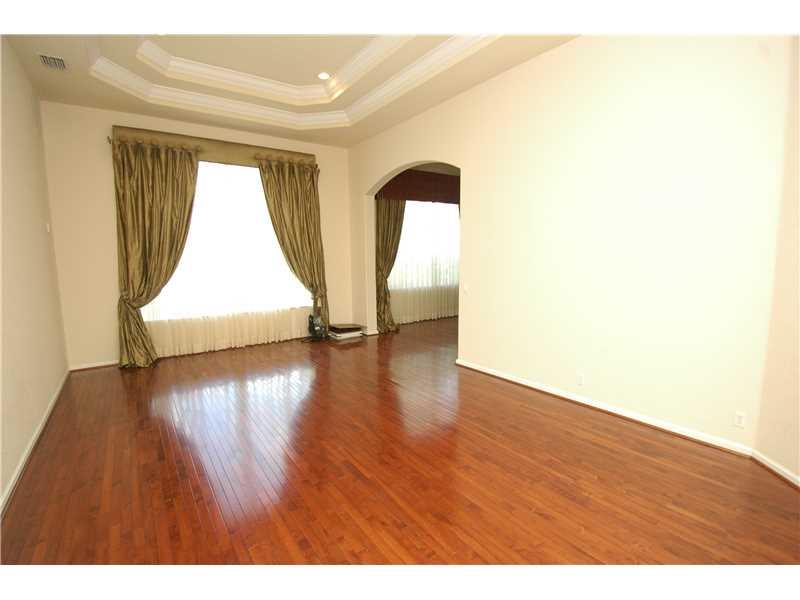 SUNSET LAKES PLAT ONE 164 - Residential