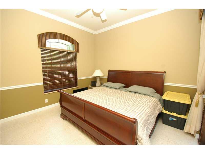 SUNSET LAKES PLAT ONE 164 - Residential