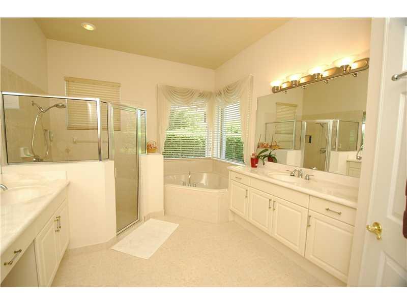 SUNSET LAKES PLAT ONE 164 - Residential