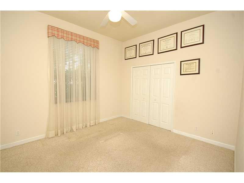 SUNSET LAKES PLAT ONE 164 - Residential