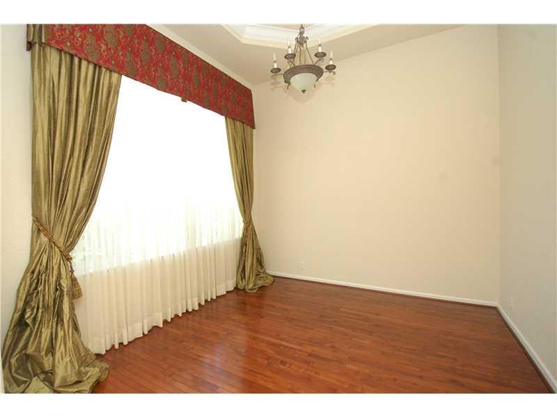 SUNSET LAKES PLAT ONE 164 - Residential