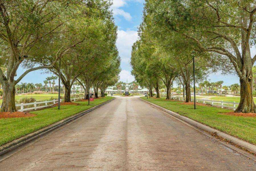 GOLF VILLAS II CONDOMINIU - Residential Lease