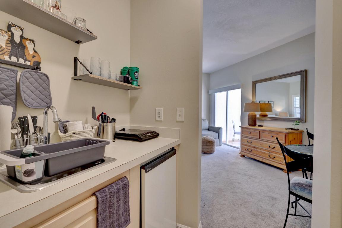 GOLF VILLAS II CONDOMINIUM - Residential Lease