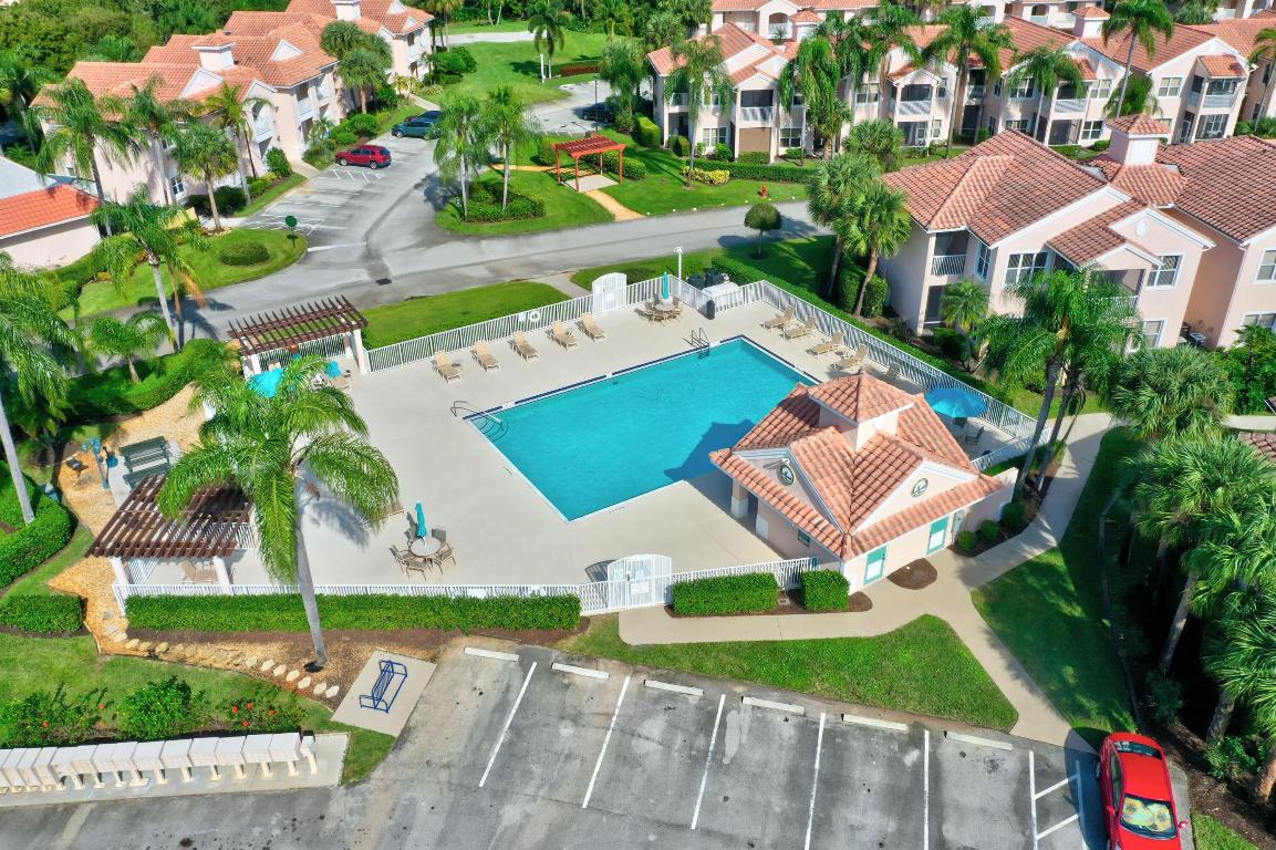 GOLF VILLAS II CONDOMINIUM - Residential Lease