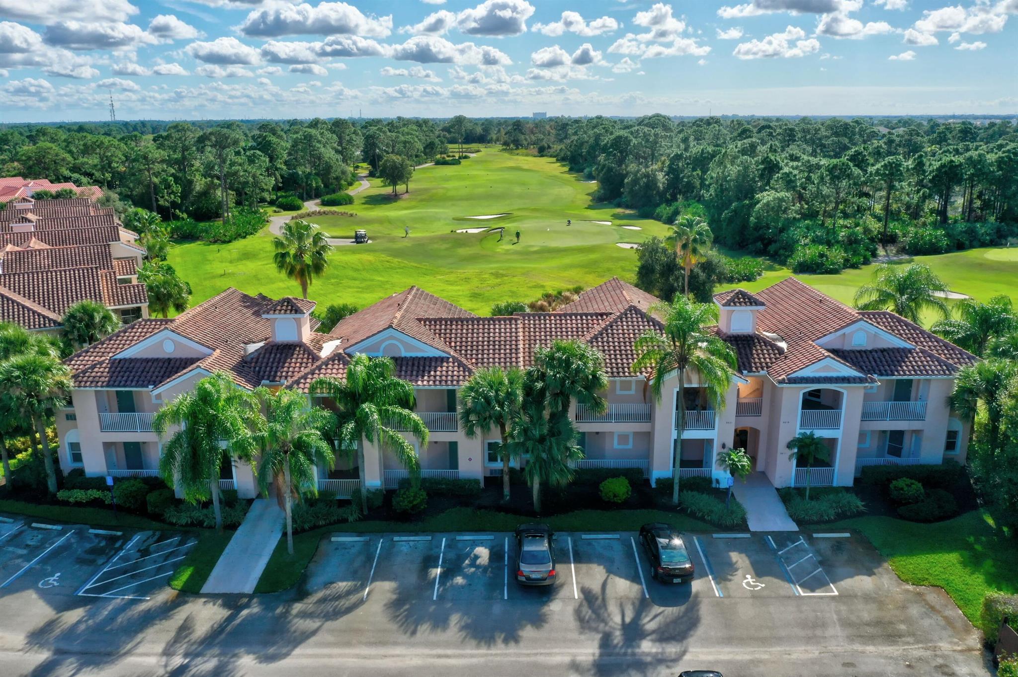 GOLF VILLAS II CONDOMINIU - Residential Lease