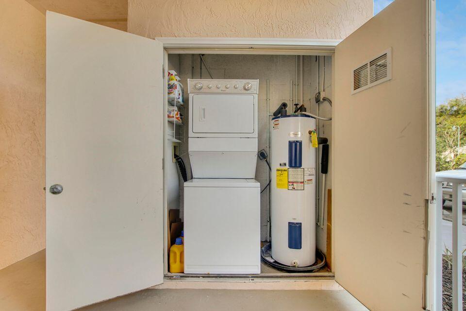 GOLF VILLAS II CONDOMINIU - Residential Lease