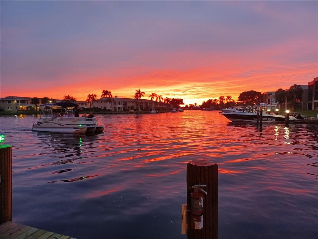 Island Club - Residential