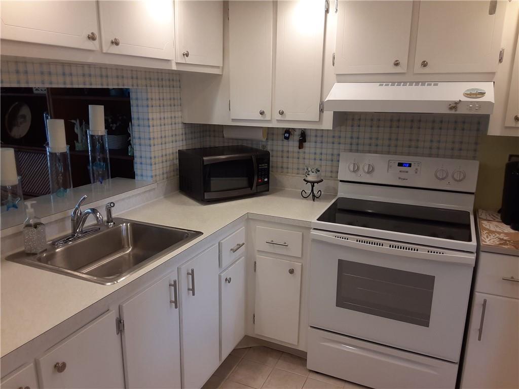 Island Club - Residential