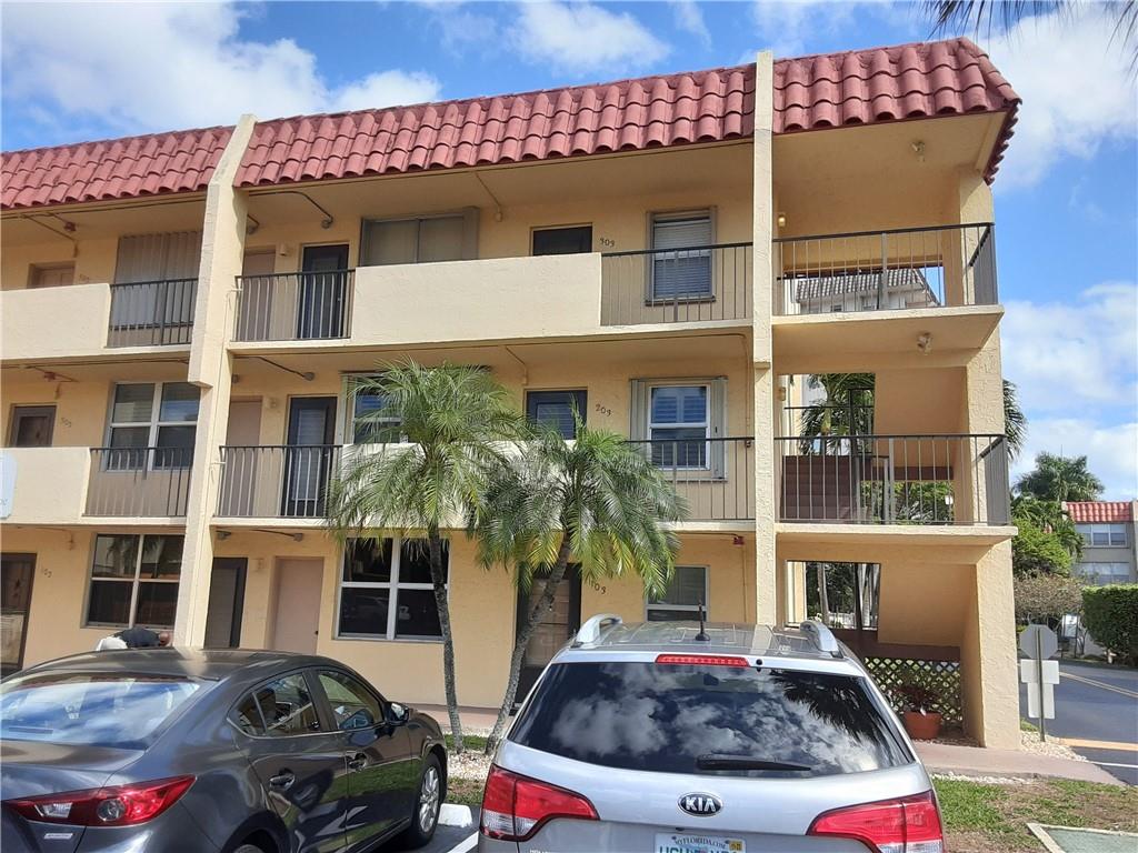 Island Club - Residential