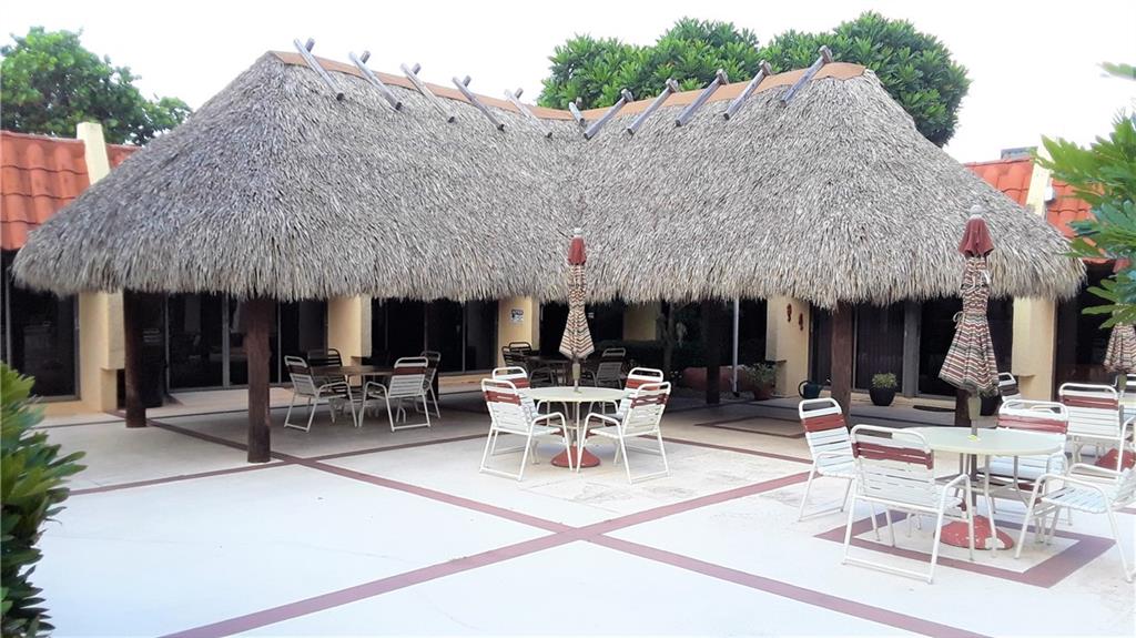 Island Club - Residential