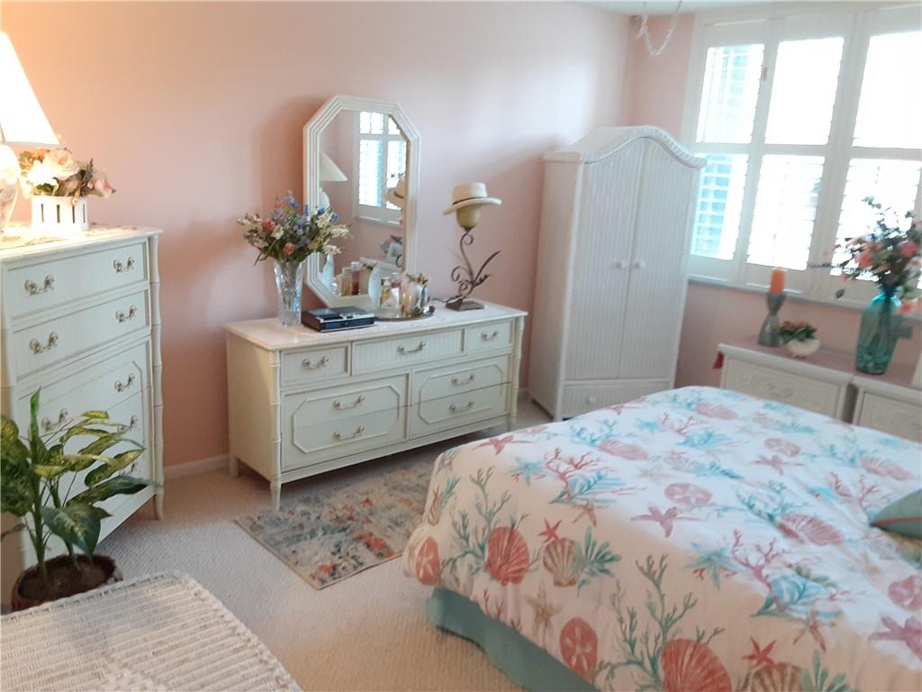 Island Club - Residential