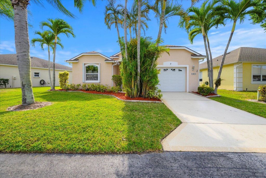 Photo of 519 NW Cortina Lane, Port Saint Lucie, FL 34986 (MLS # R10996270)