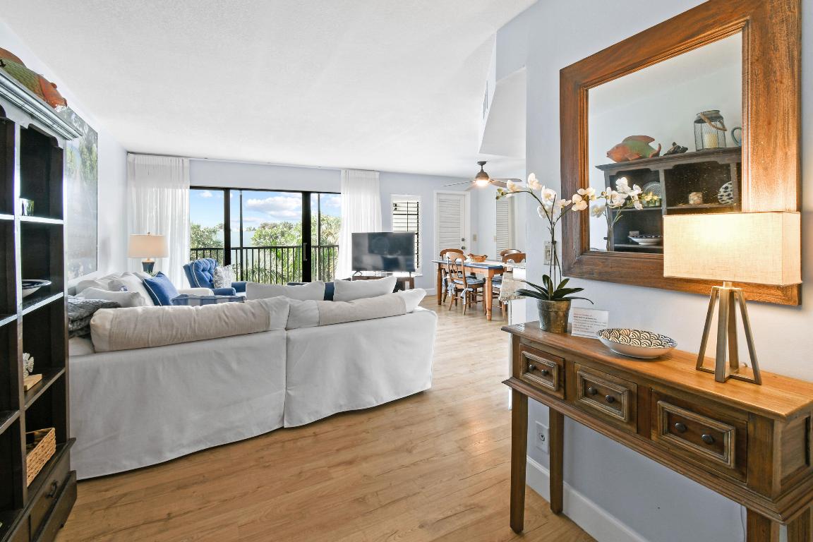 JUPITER OCEAN AND RACQUET CLUB - Residential Lease