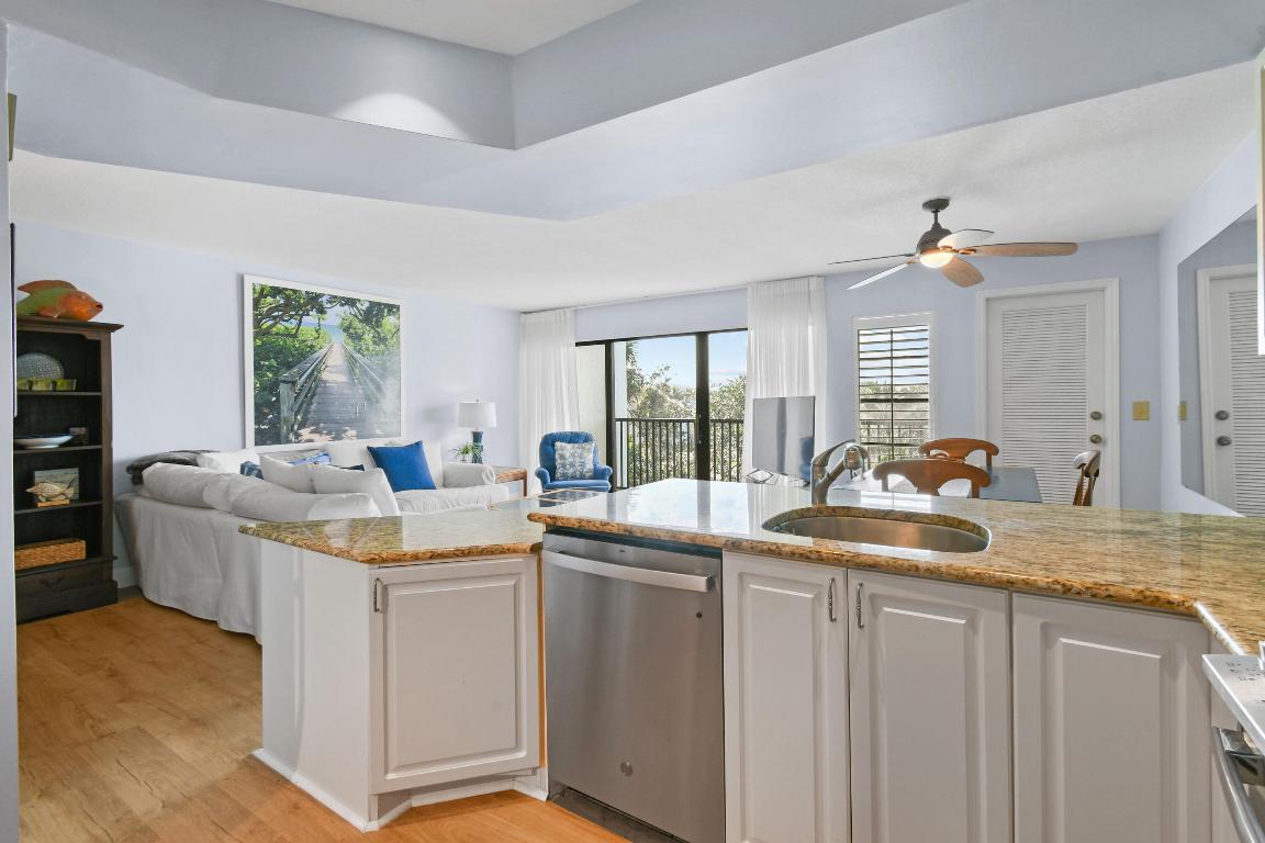 JUPITER OCEAN AND RACQUET CLUB - Residential Lease