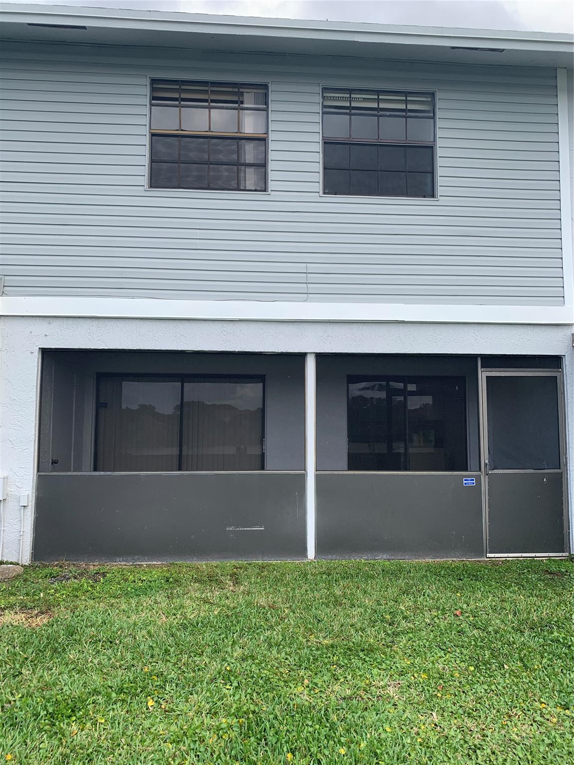 PEMBROKE POINTE - Residential Lease