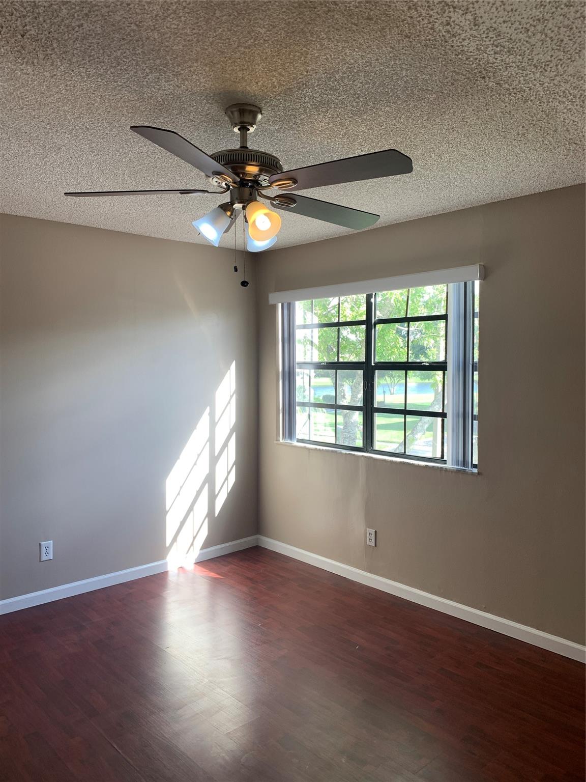 PEMBROKE POINTE - Residential Lease