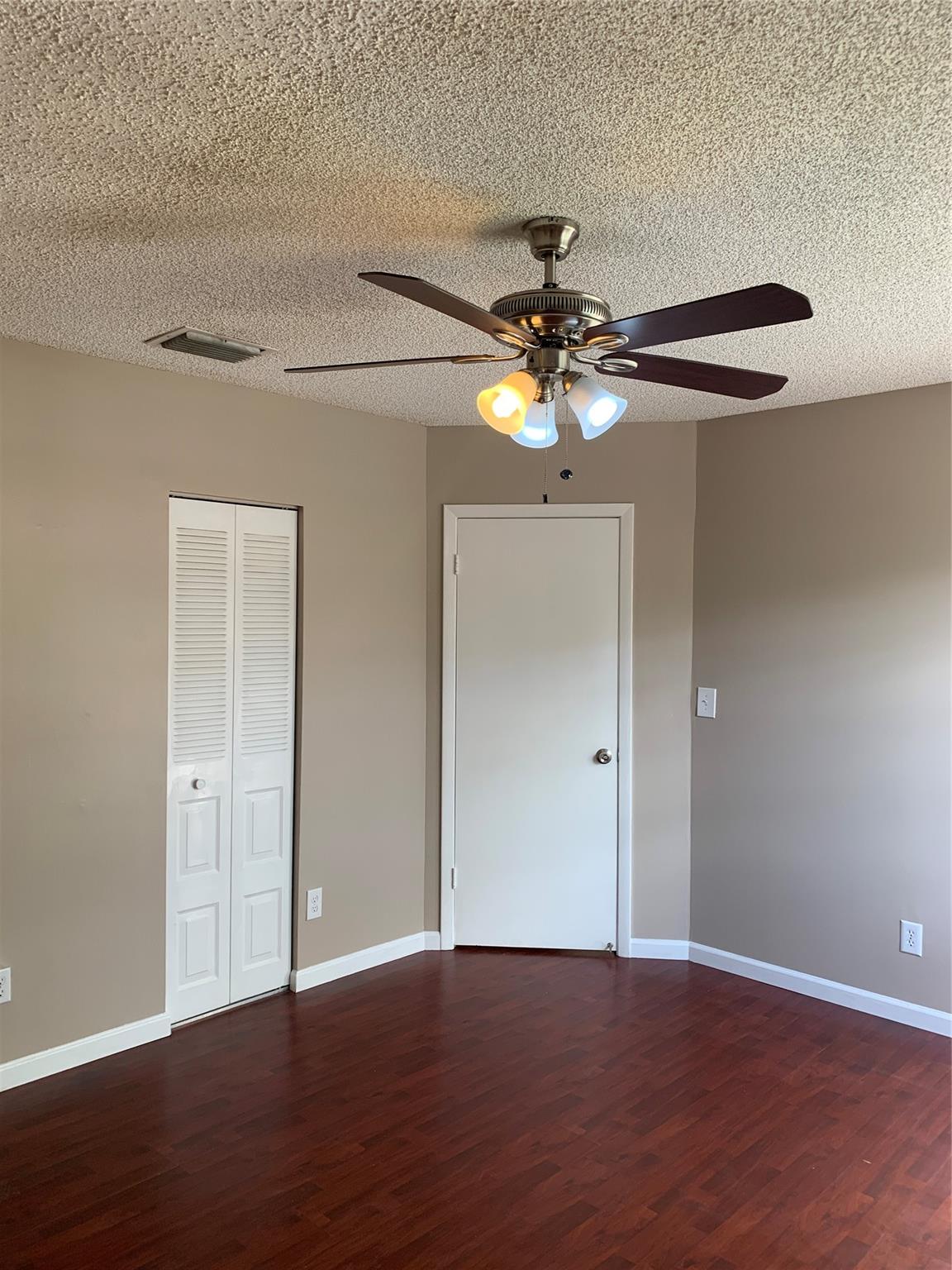 PEMBROKE POINTE - Residential Lease