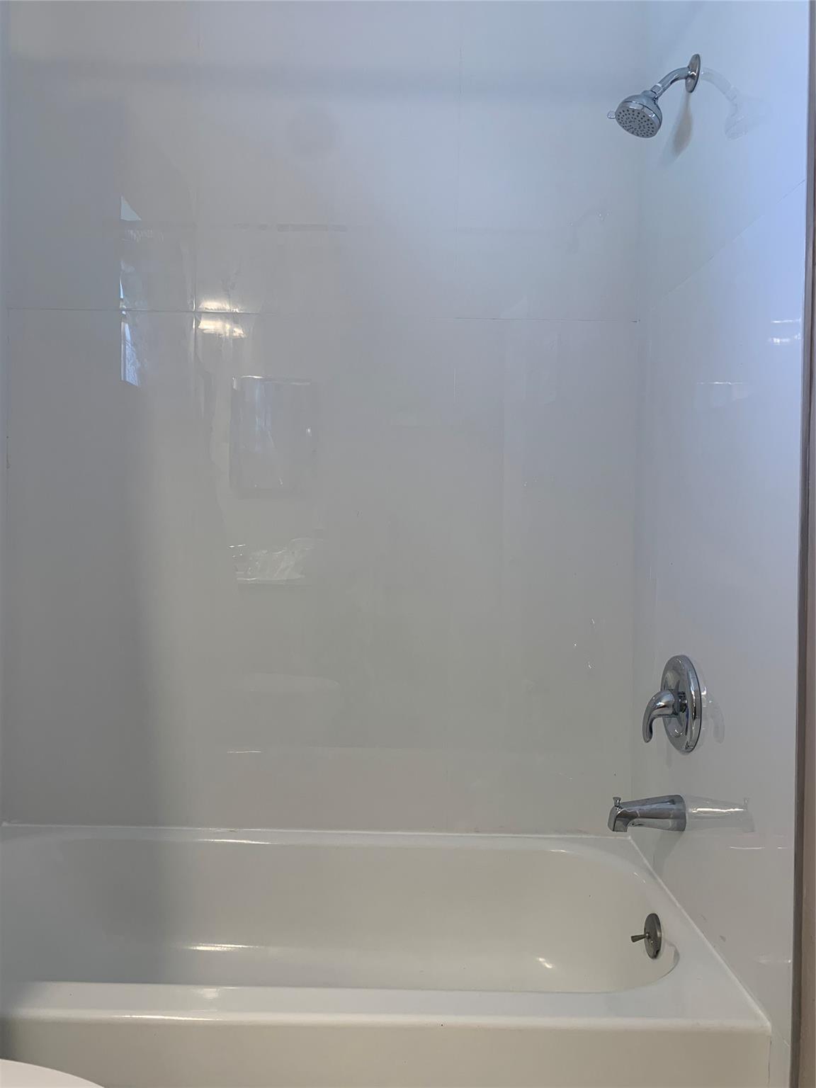 PEMBROKE POINTE - Residential Lease