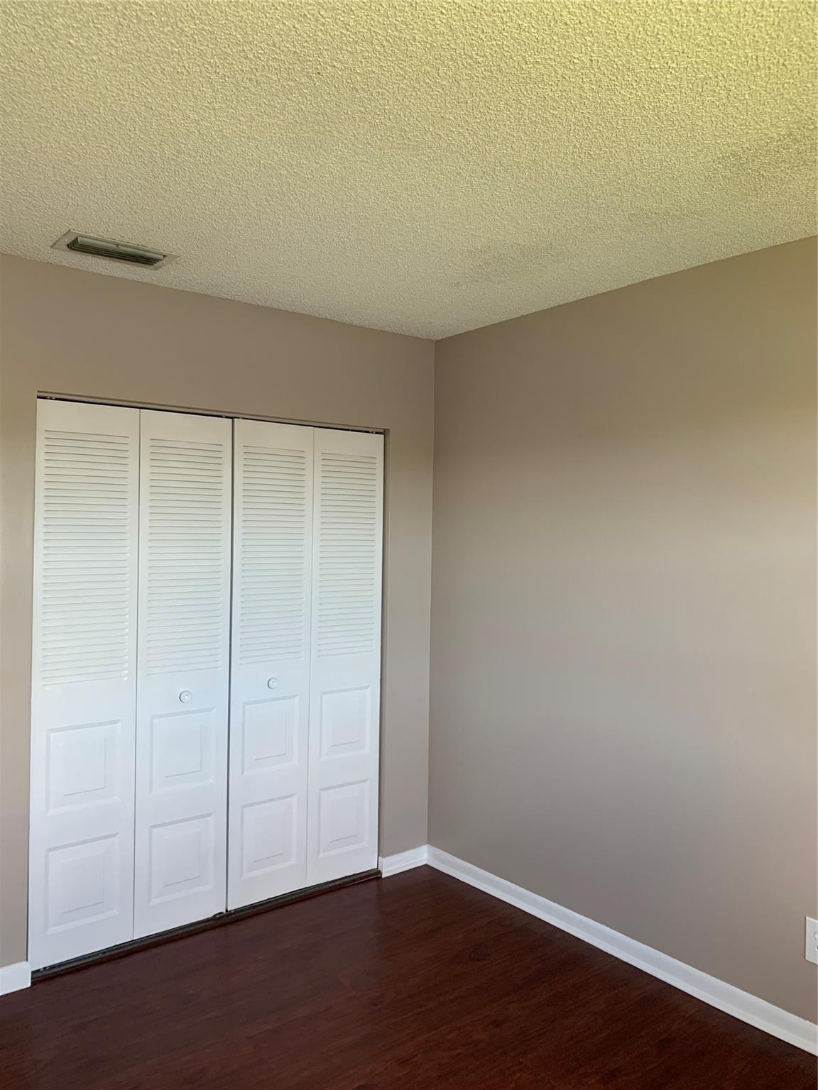 PEMBROKE POINTE - Residential Lease