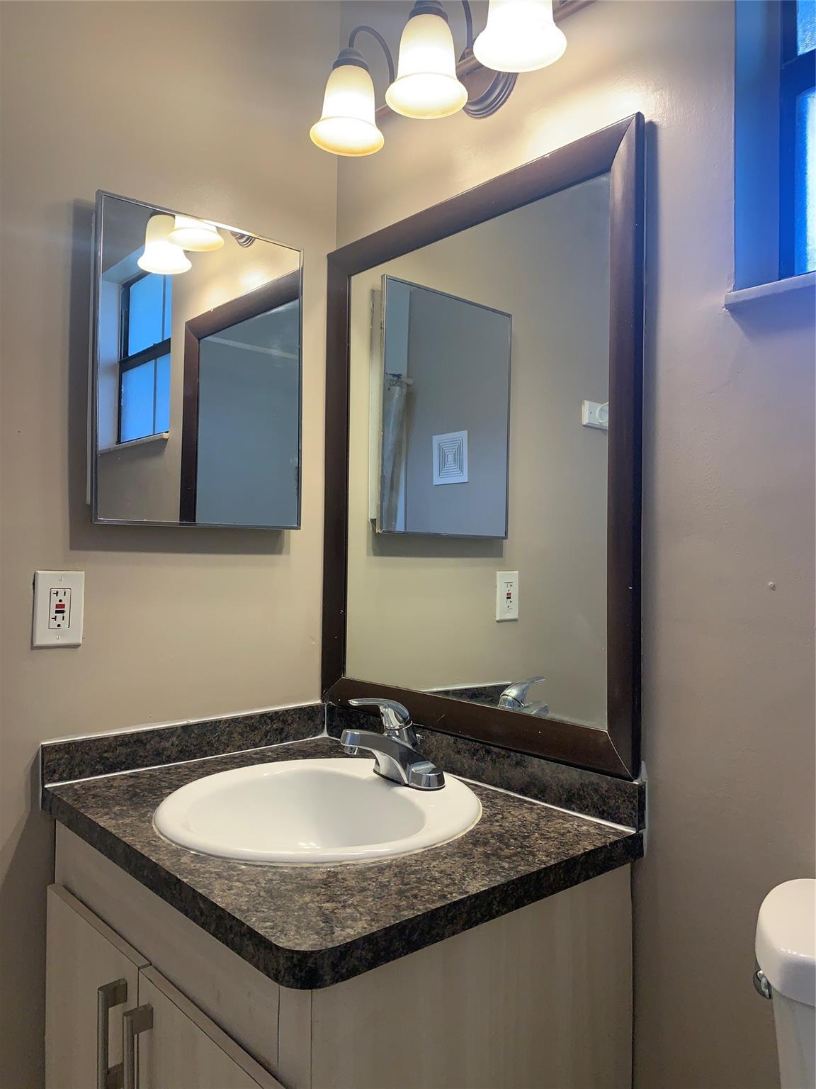 PEMBROKE POINTE - Residential Lease