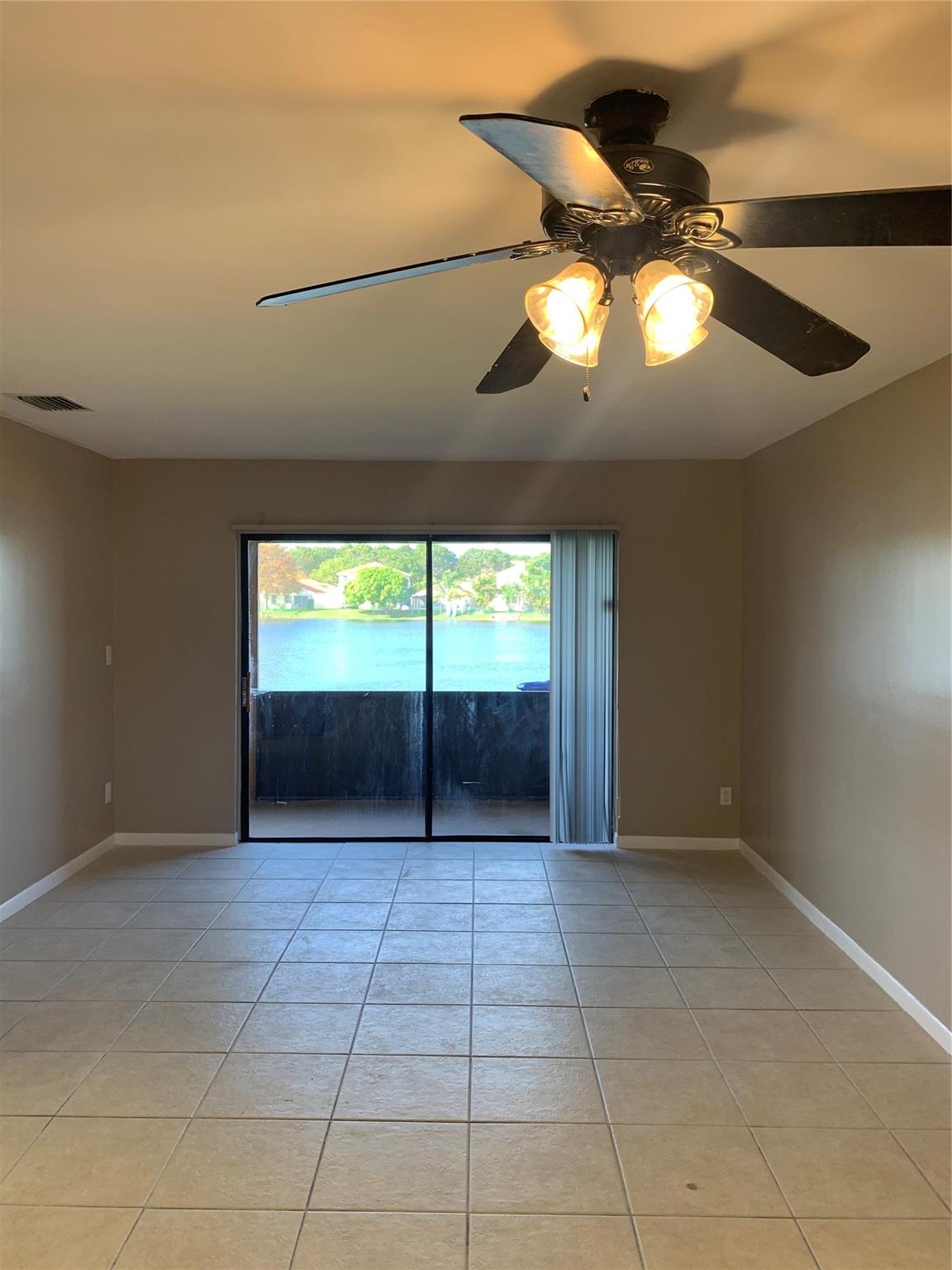 PEMBROKE POINTE - Residential Lease