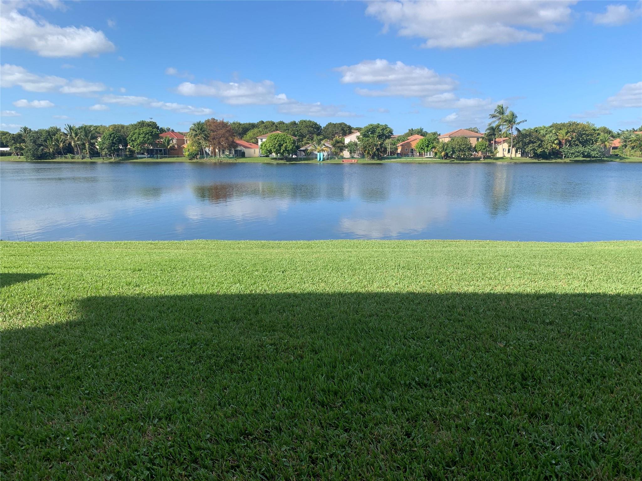 PEMBROKE POINTE - Residential Lease