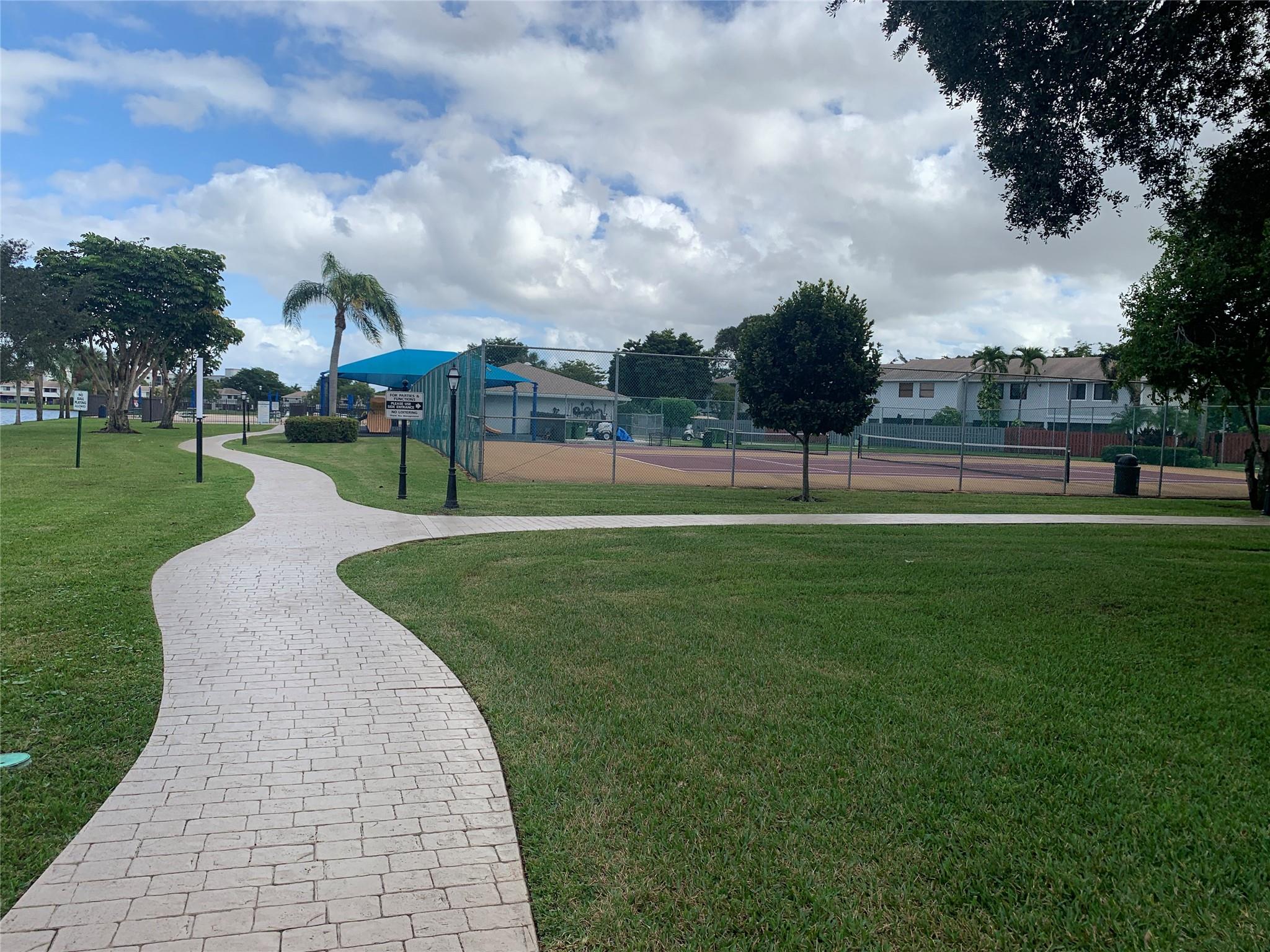 PEMBROKE POINTE - Residential Lease