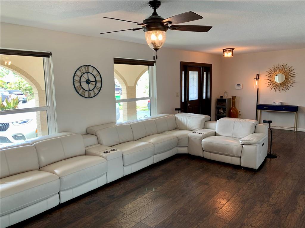 Sunrise Golf Village Sec - Residential