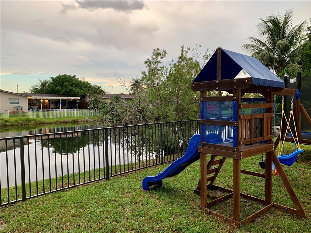 Sunrise Golf Village Sec - Residential