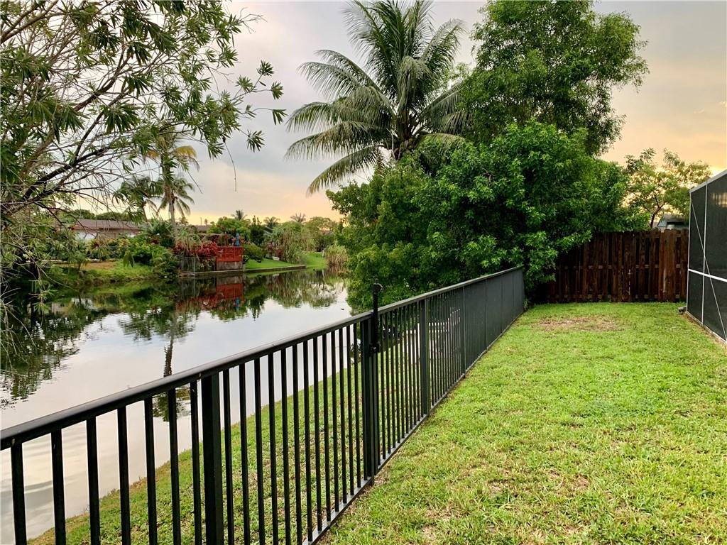Sunrise Golf Village Sec - Residential