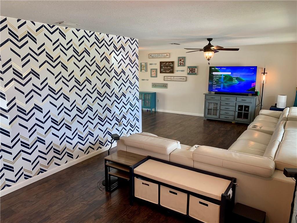 Sunrise Golf Village Sec - Residential