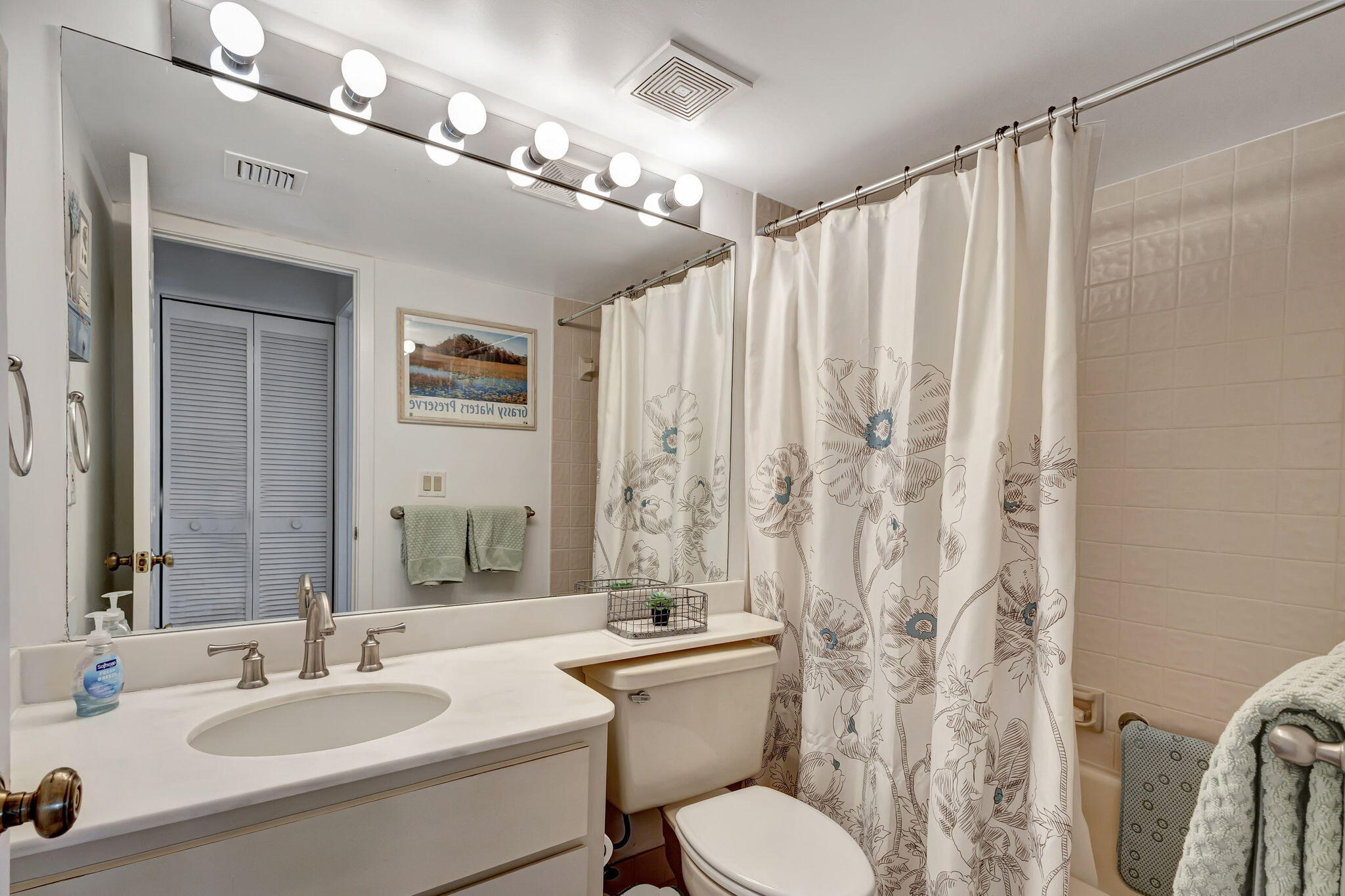 GOLF VILLAS CONDO - Residential Lease