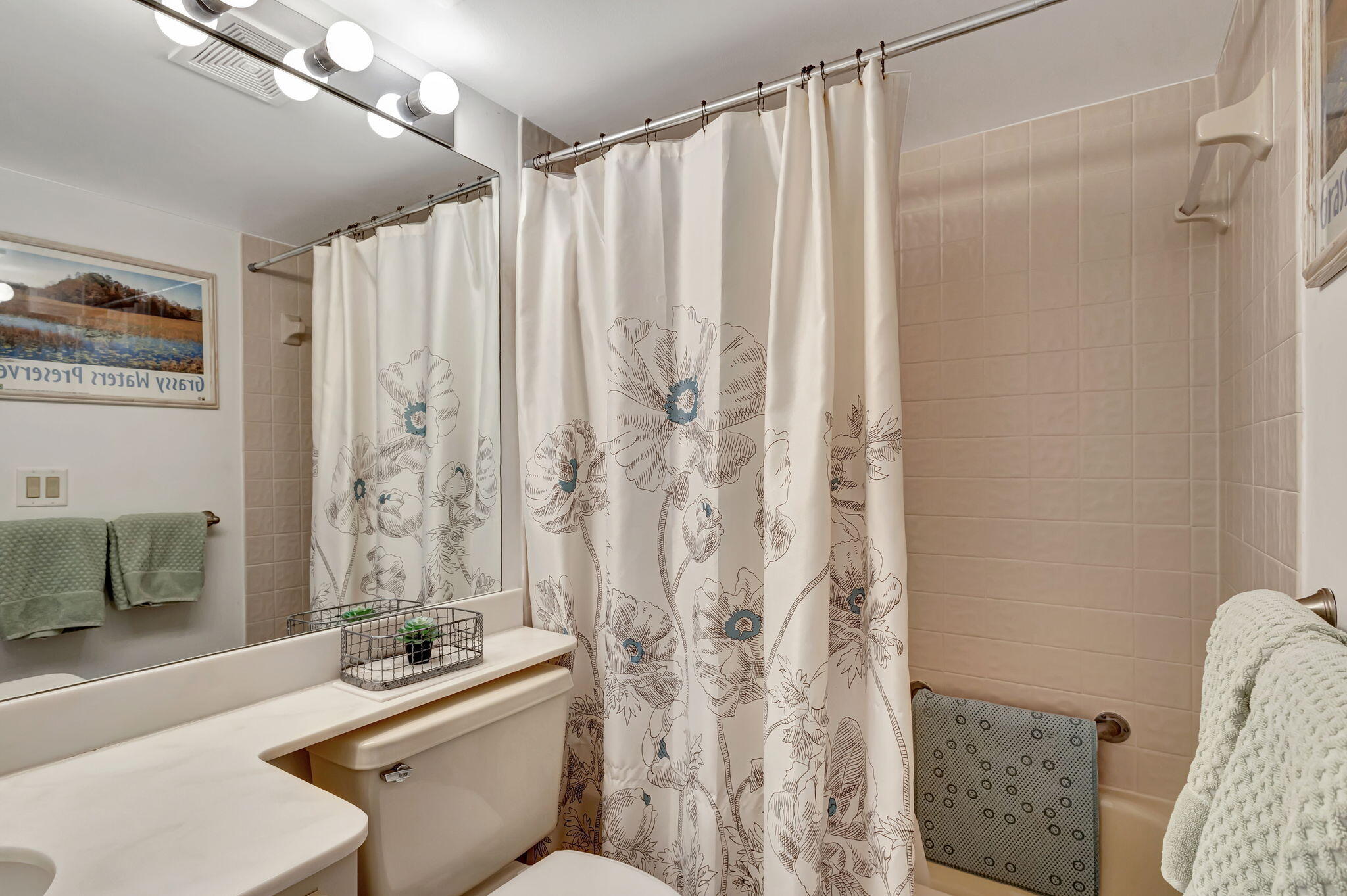 GOLF VILLAS CONDO - Residential Lease