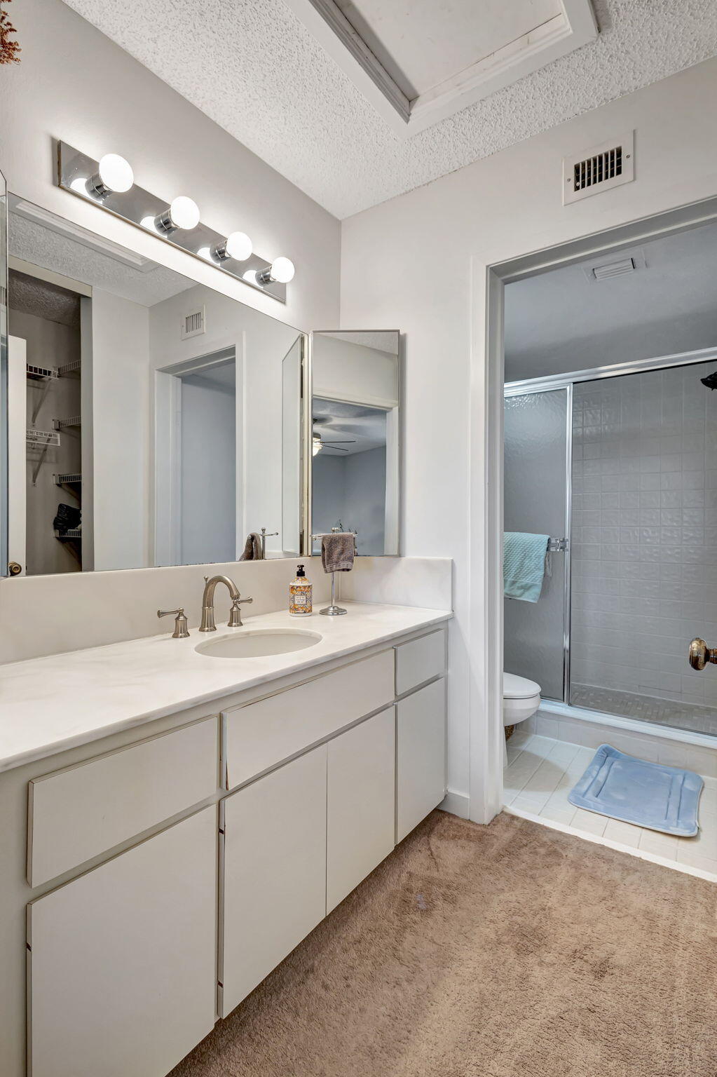 GOLF VILLAS CONDO - Residential Lease