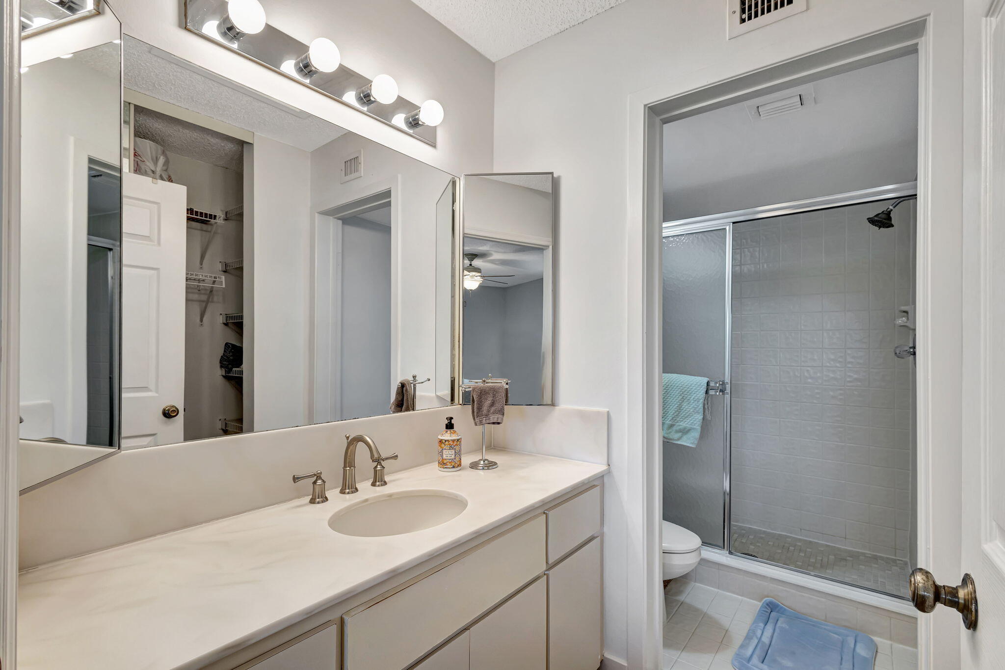 GOLF VILLAS CONDO - Residential Lease