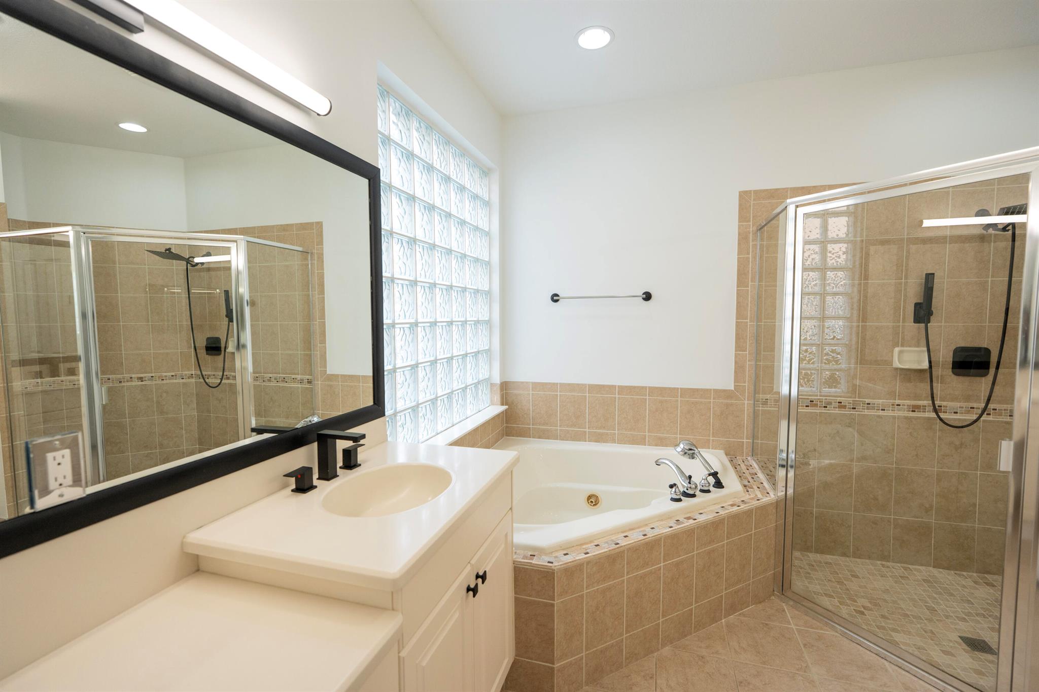 SECOND REPLAT OF PORTOFIN - Residential