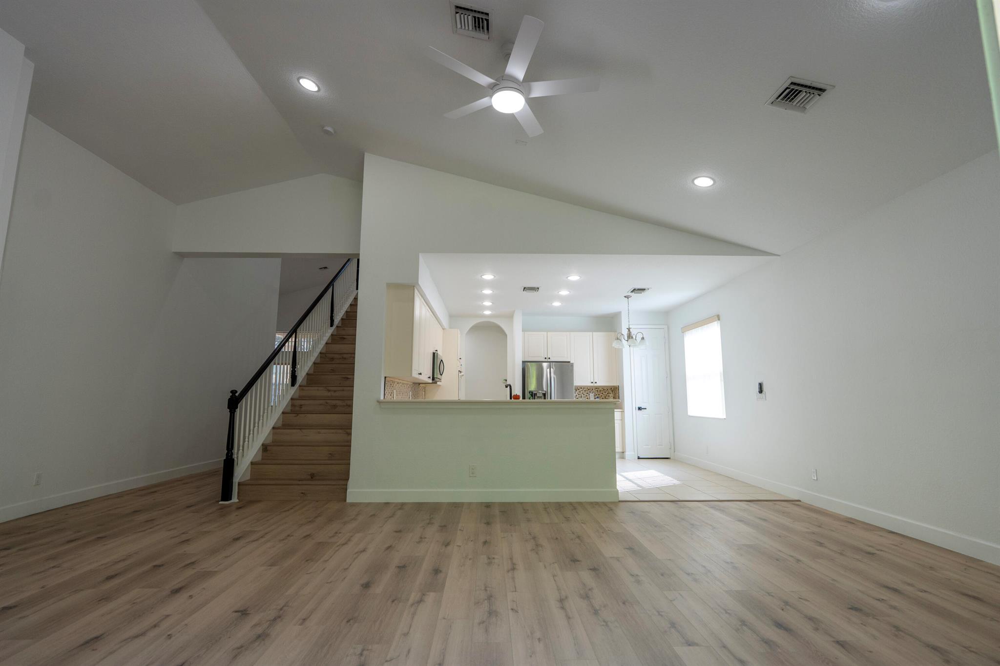 SECOND REPLAT OF PORTOFIN - Residential