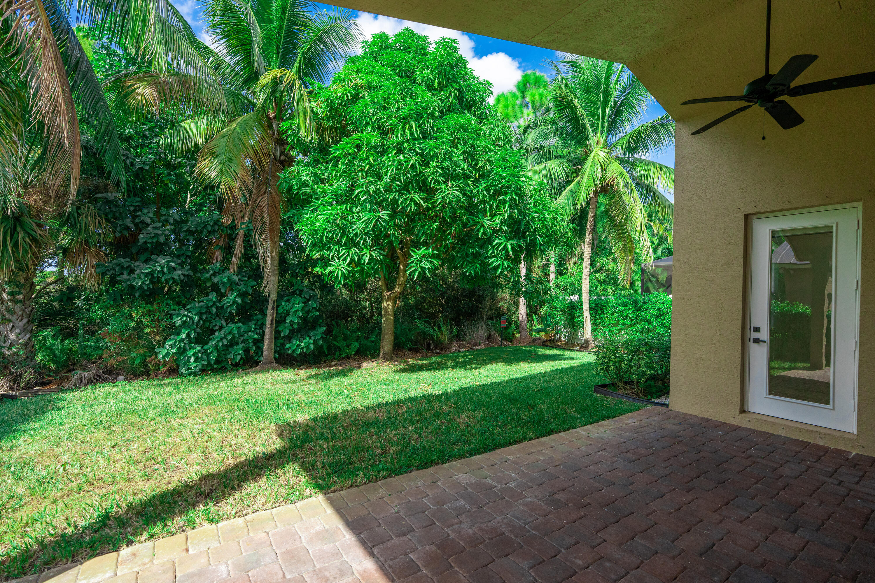 SECOND REPLAT OF PORTOFINO ISLES - Residential