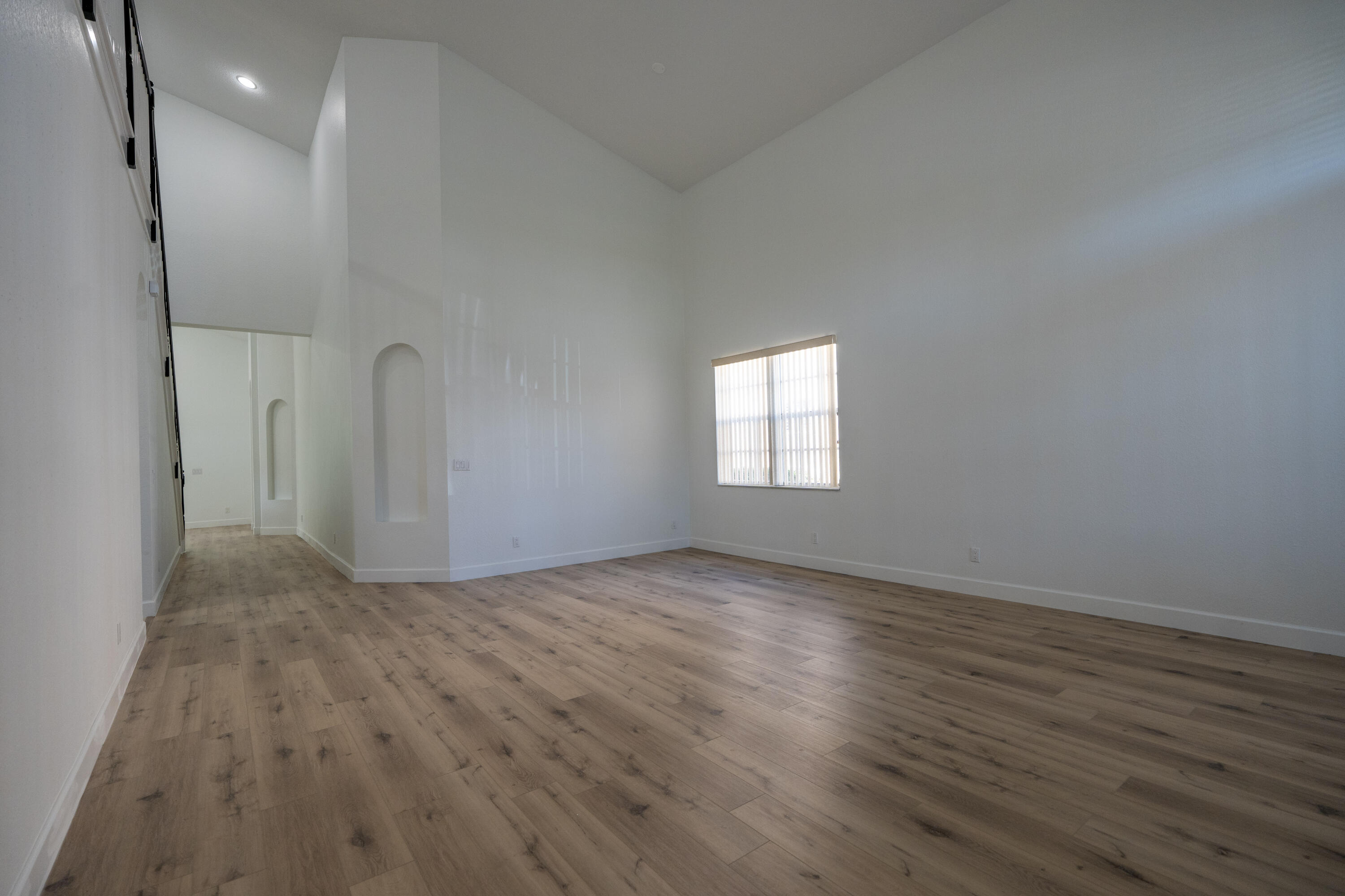 SECOND REPLAT OF PORTOFINO ISLES - Residential