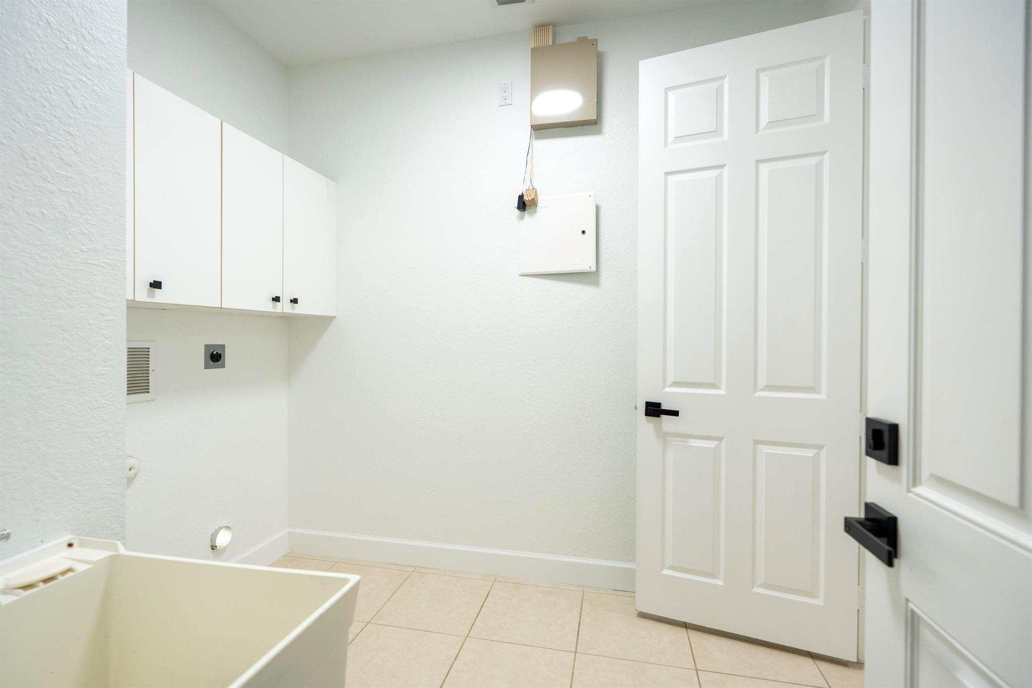 SECOND REPLAT OF PORTOFIN - Residential